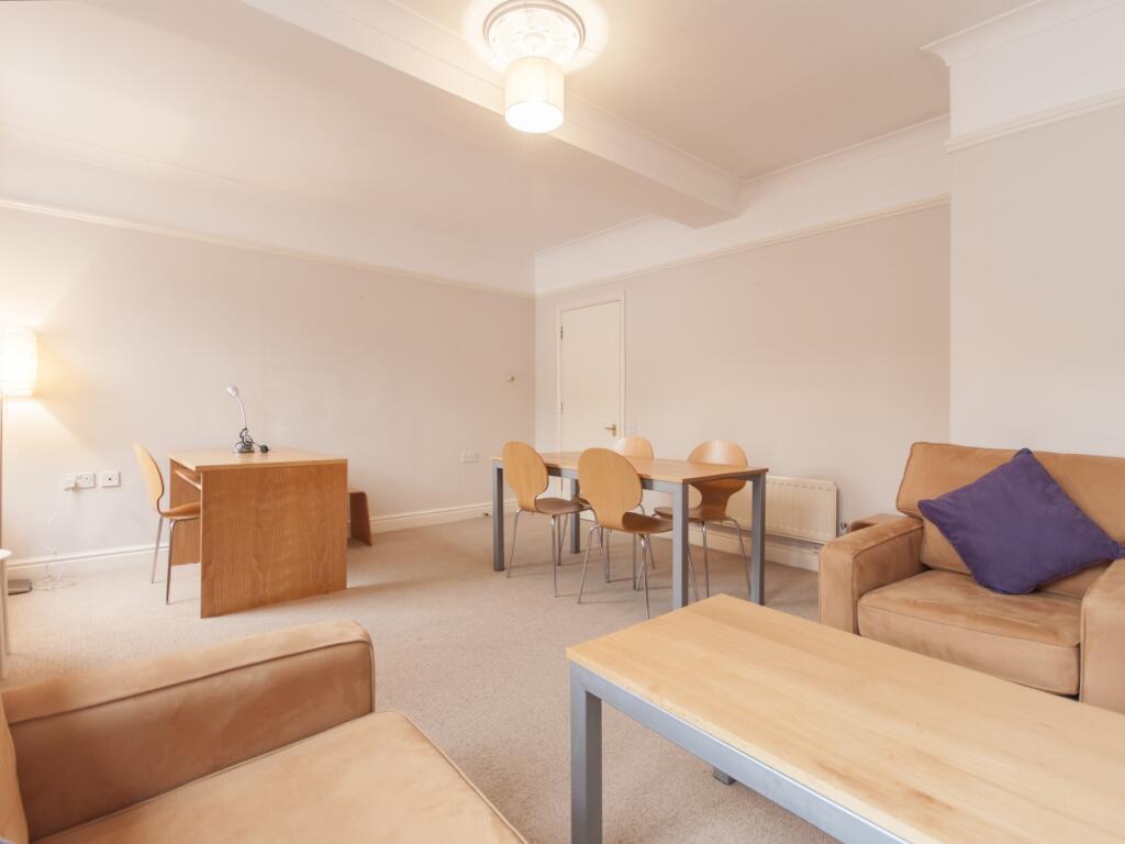 LivingRoom2
