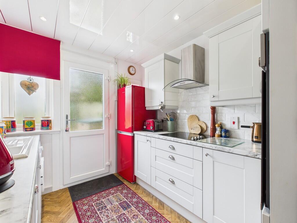 CAM05526G0-PR0011...