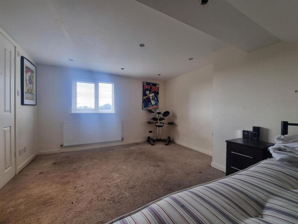Bedroom No.1