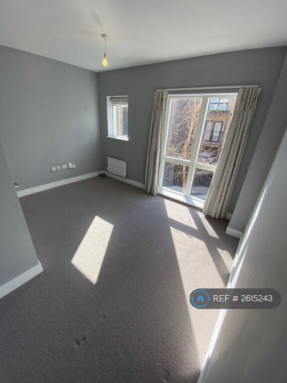 First Floor Front Bedroom 