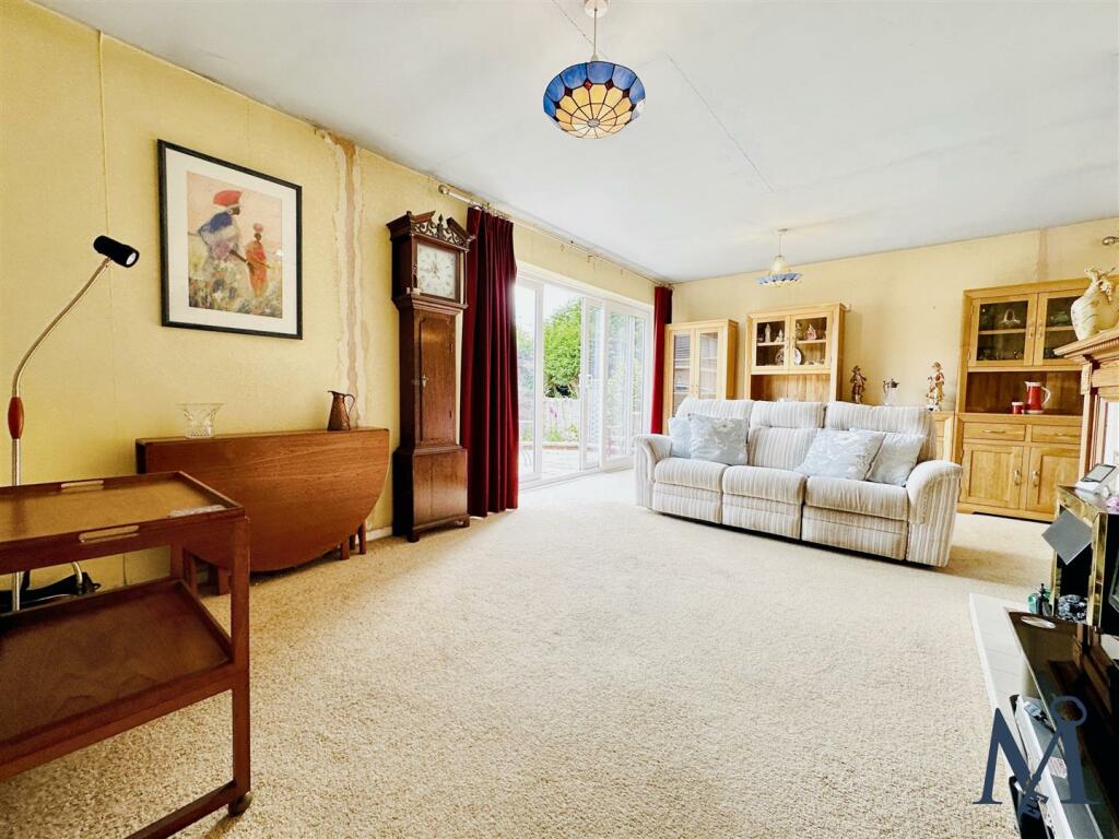 Living Room Diner