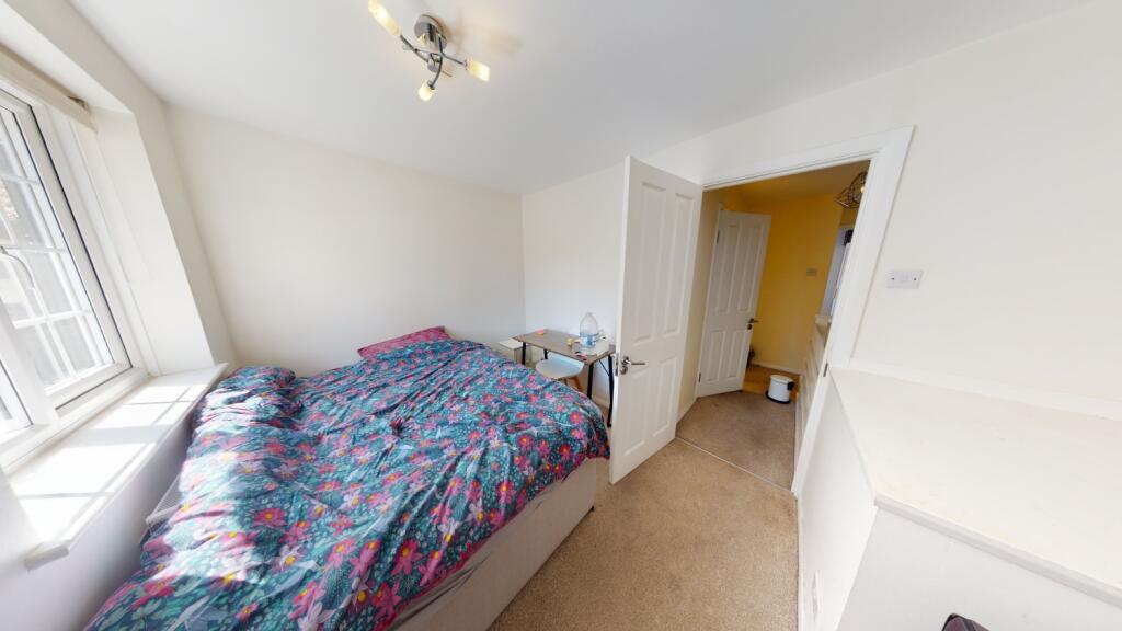 25-Bluecoat-Close-07112022_143525