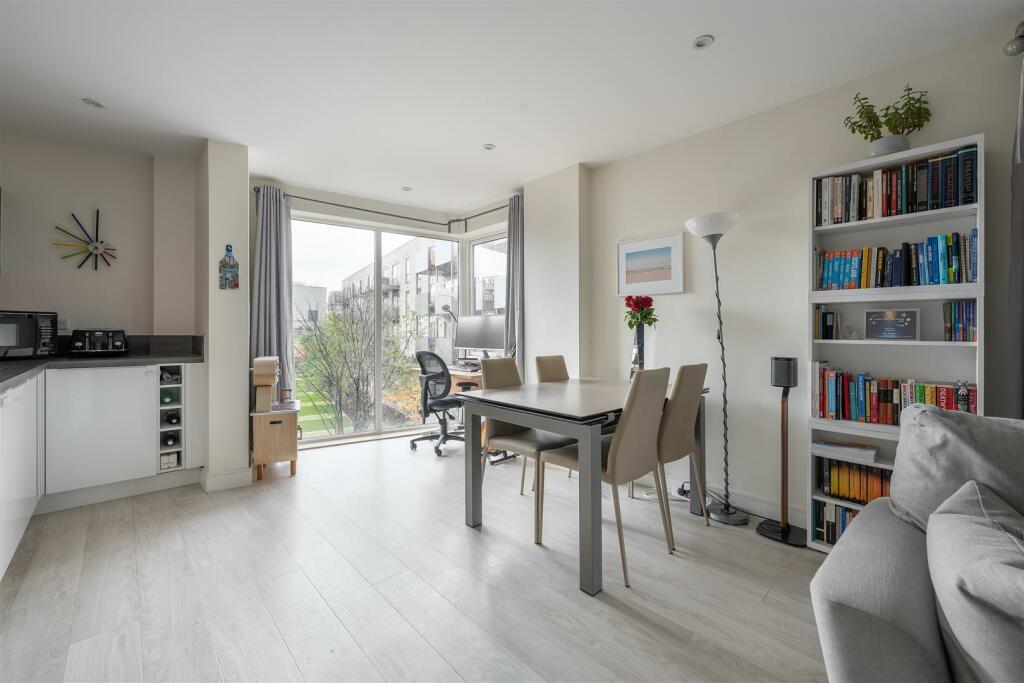 Craig House E17