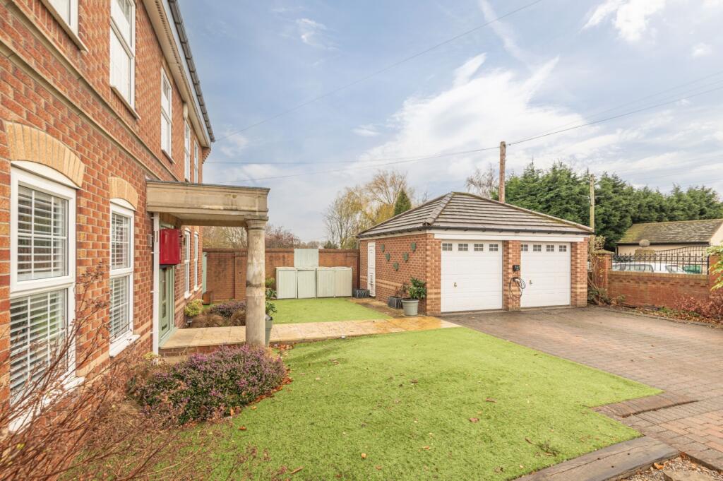 05 - 5 Hartshead Court WF15 8FG