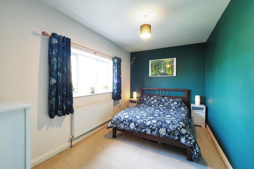 Large Master Bedroom with En Suite