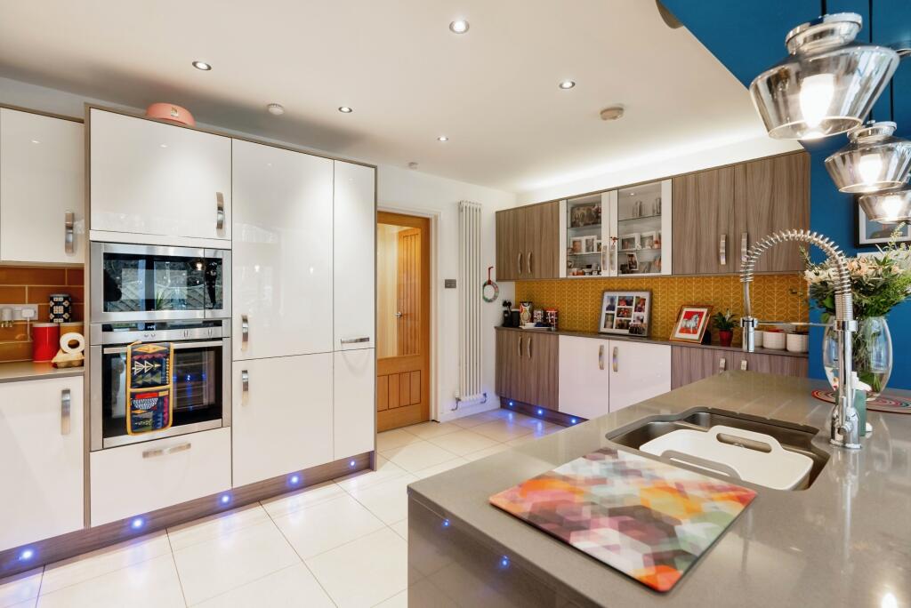 3westfarmavenue-18