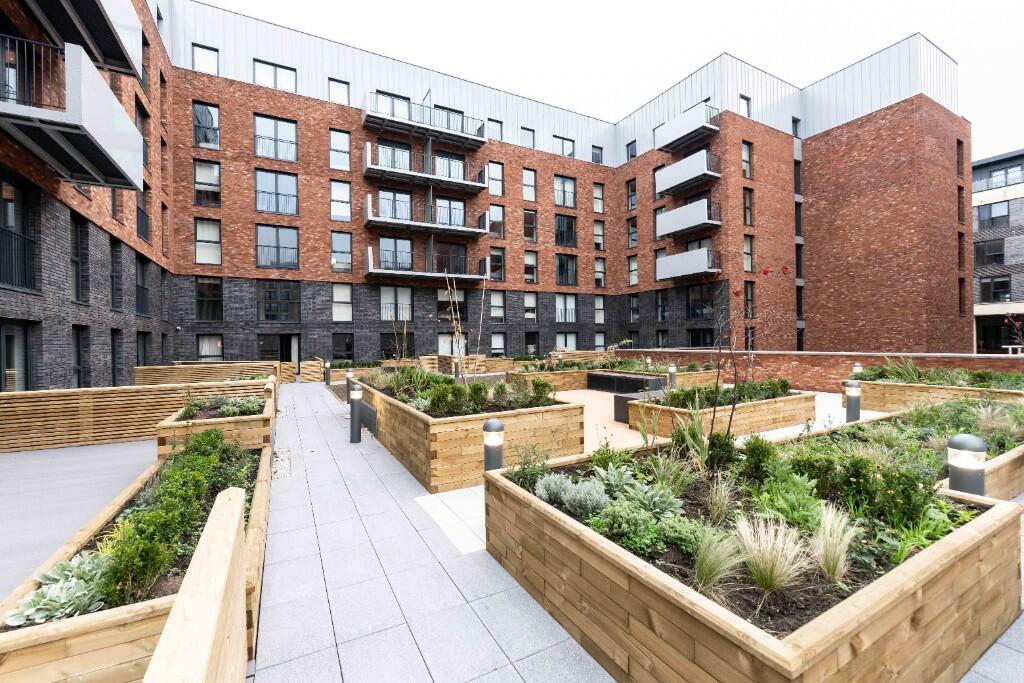 Cross Lane, Manchester, Greater Manchester, M5