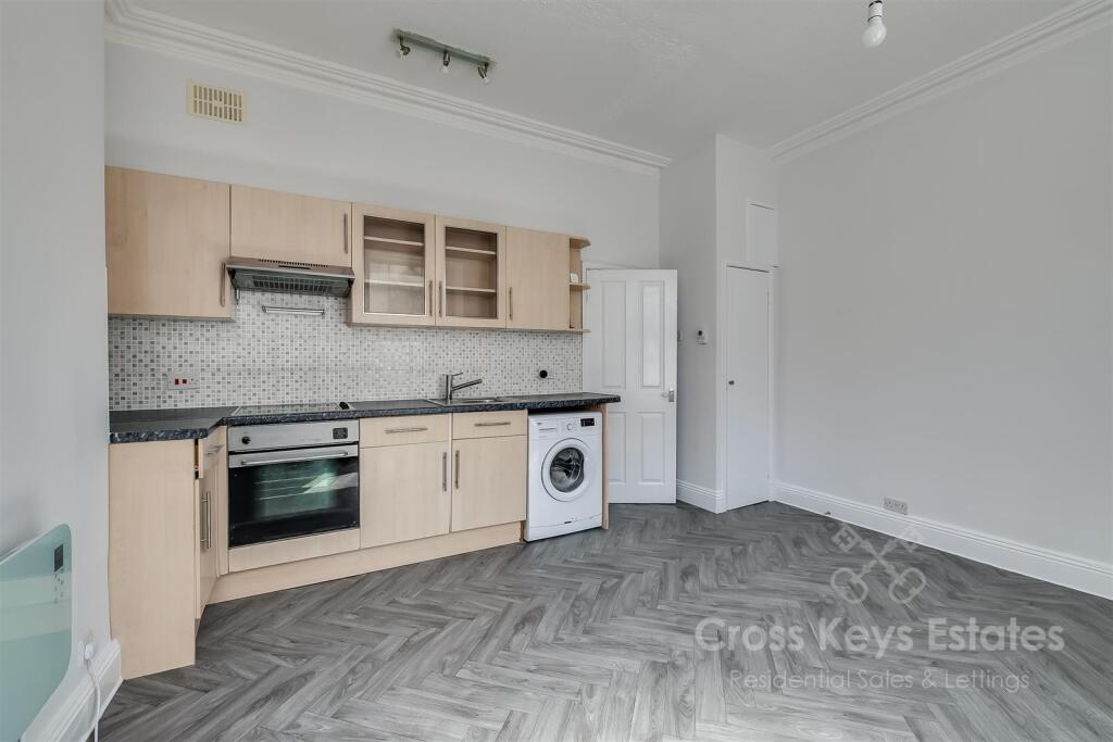 Sitting Room/Kitchen