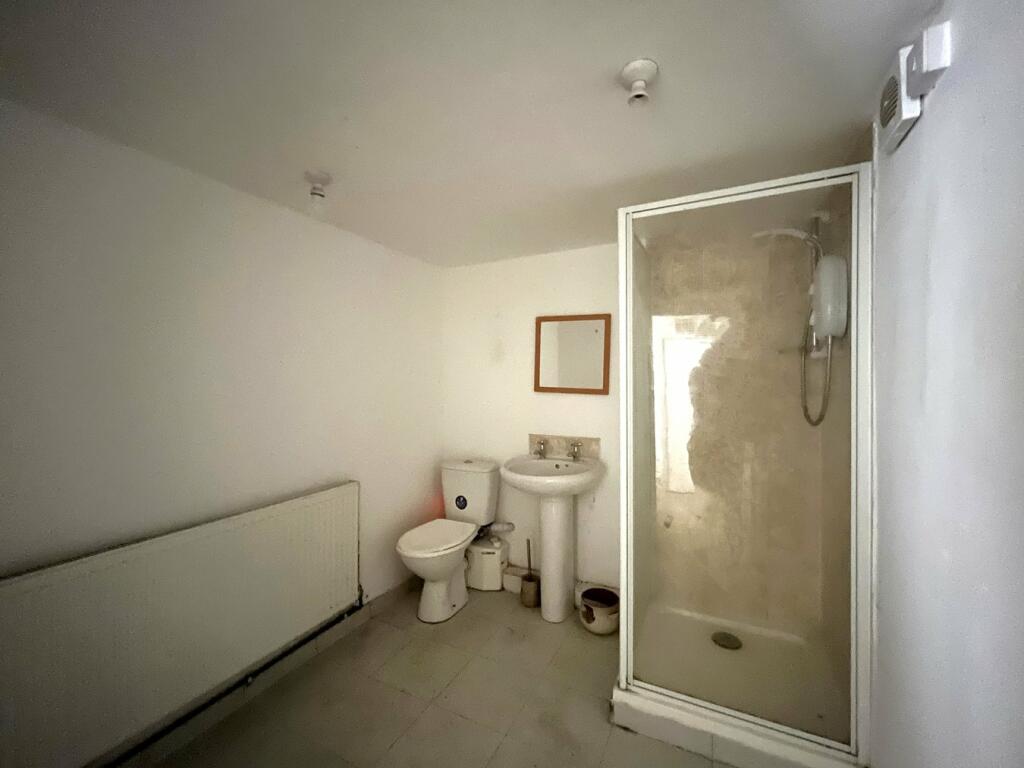 Lower Ground Shower room