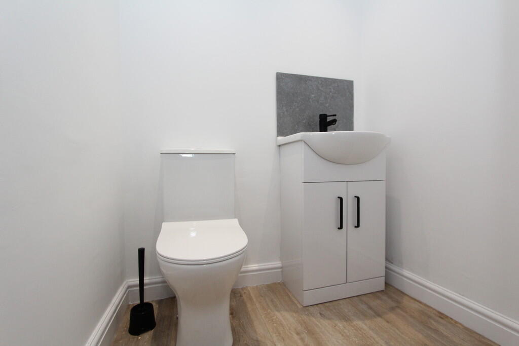 2025-11-28 12.44....