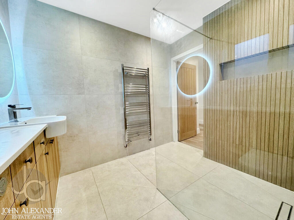 7296dbe7-b49c-477...