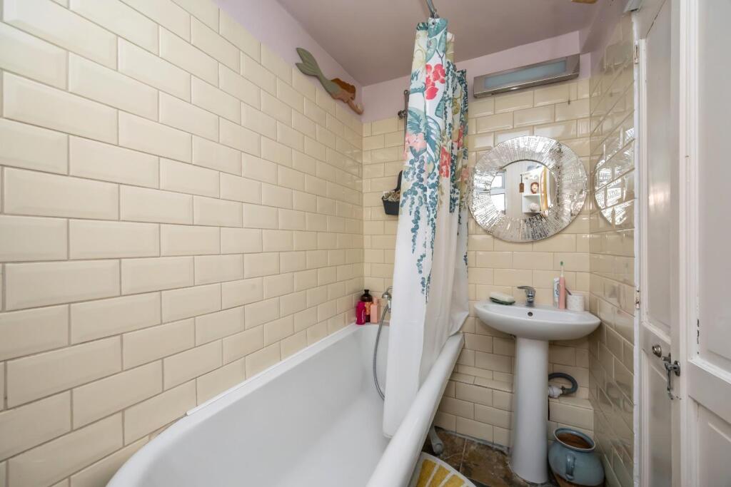 Wordsworth Street, 10-015.jpg