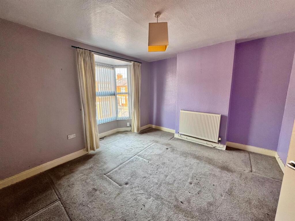 Central Rd - Int 5.jpg