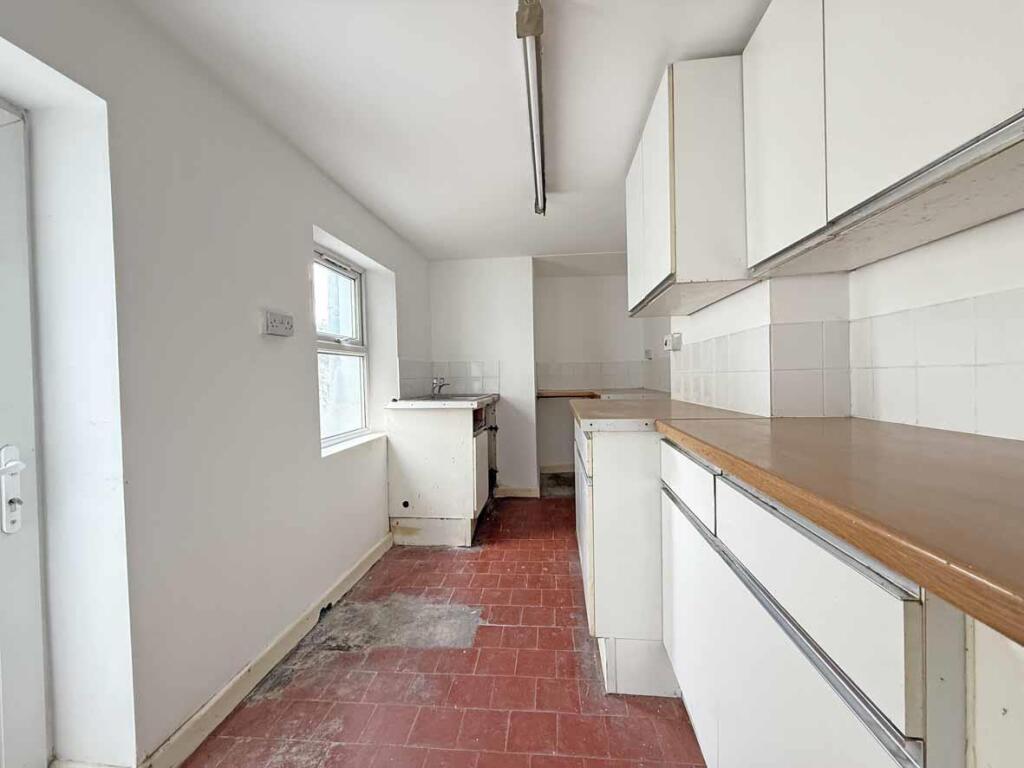 Stenlake Terrace 8 Kitchen.jpg