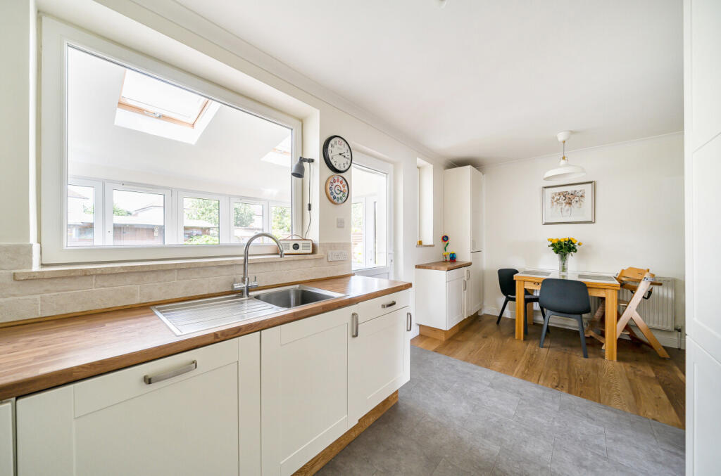 1310428-2-685eae7...