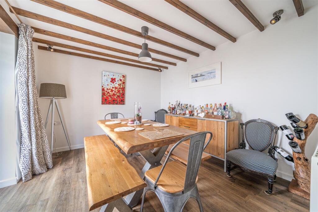 Western Cottage Reception3.jpg