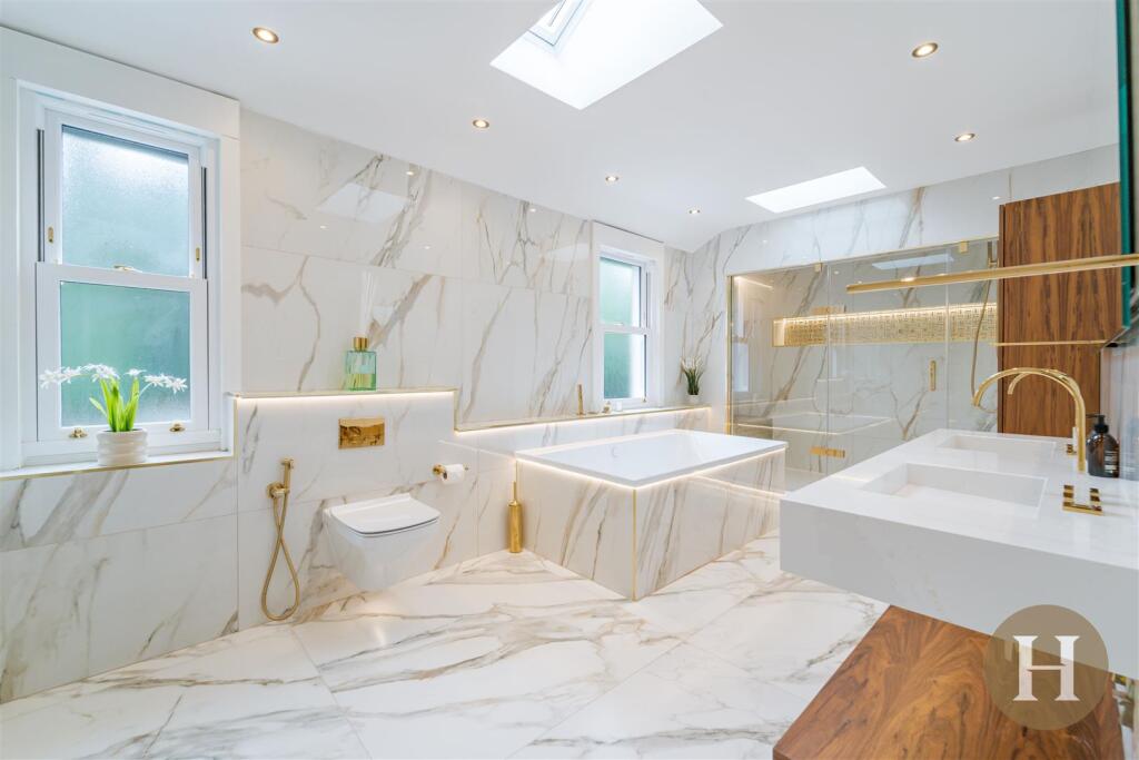 Hadleigh Estate Agents-60.jpg