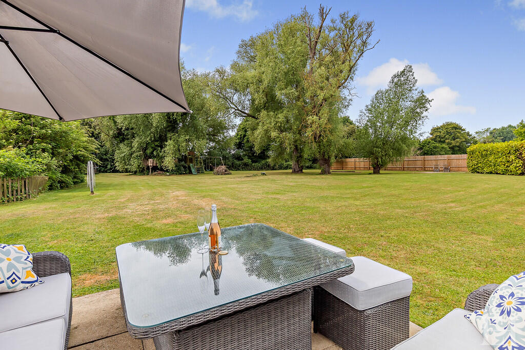 8648440-exteriorW...