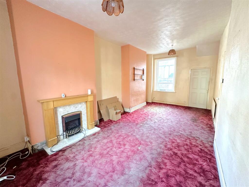 Dining Lounge