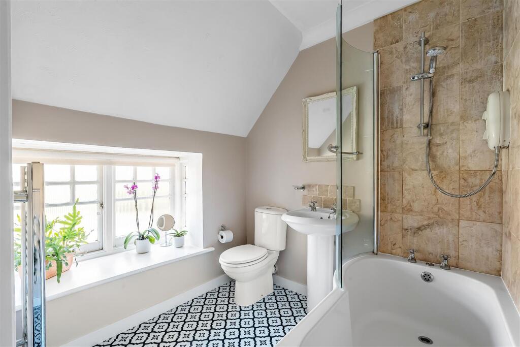 Yarm-Court-Lodge-5.jpg