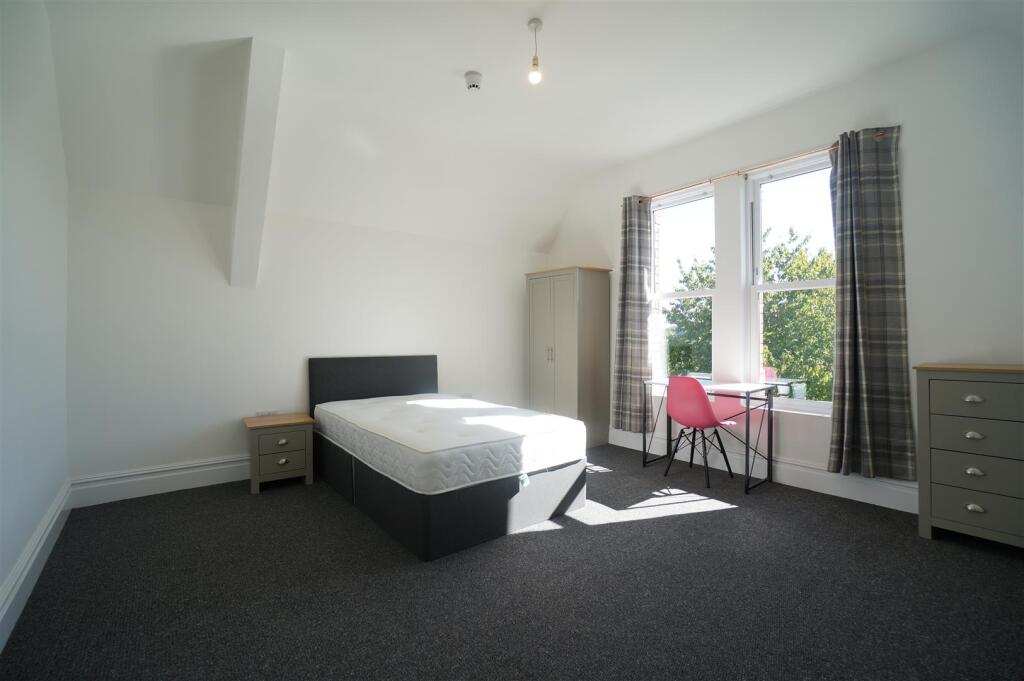 Bedroom 3.JPG