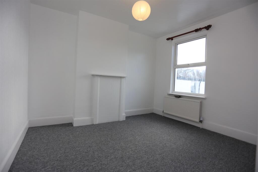 74 Victoria Road (6).JPG