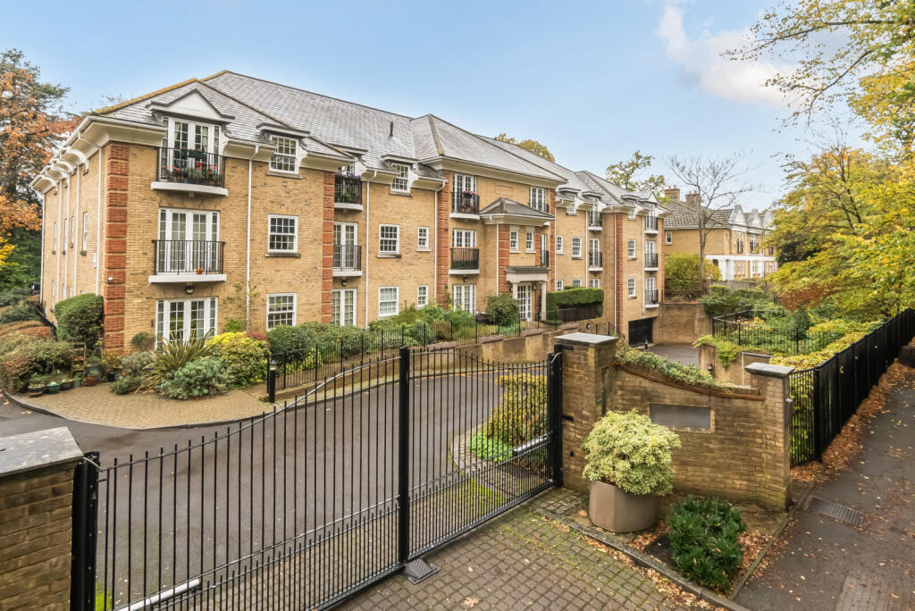 1371297-1-6902164...