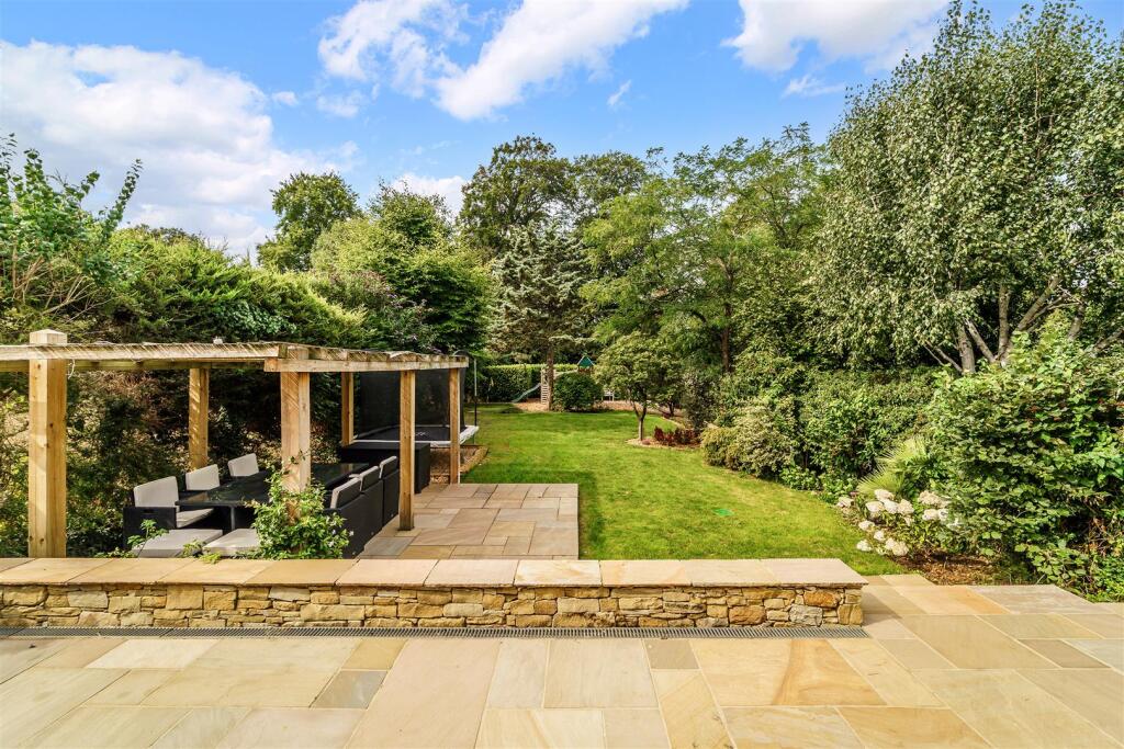 BEACON WAY, 45 (1).jpg