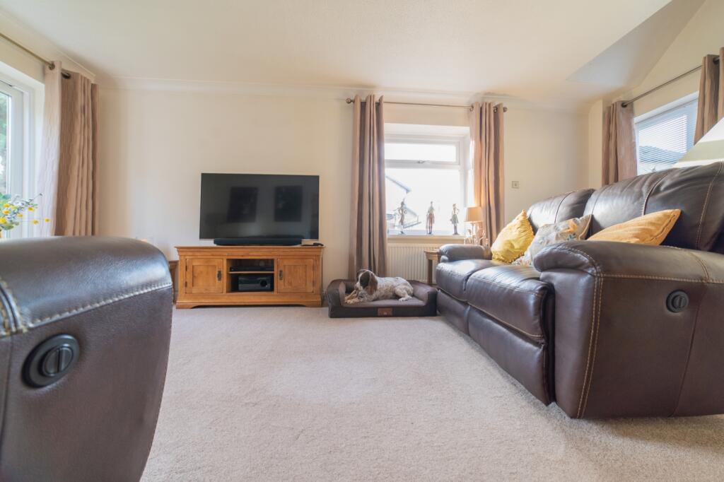 Call 02920 454555 to secure your viewing_9