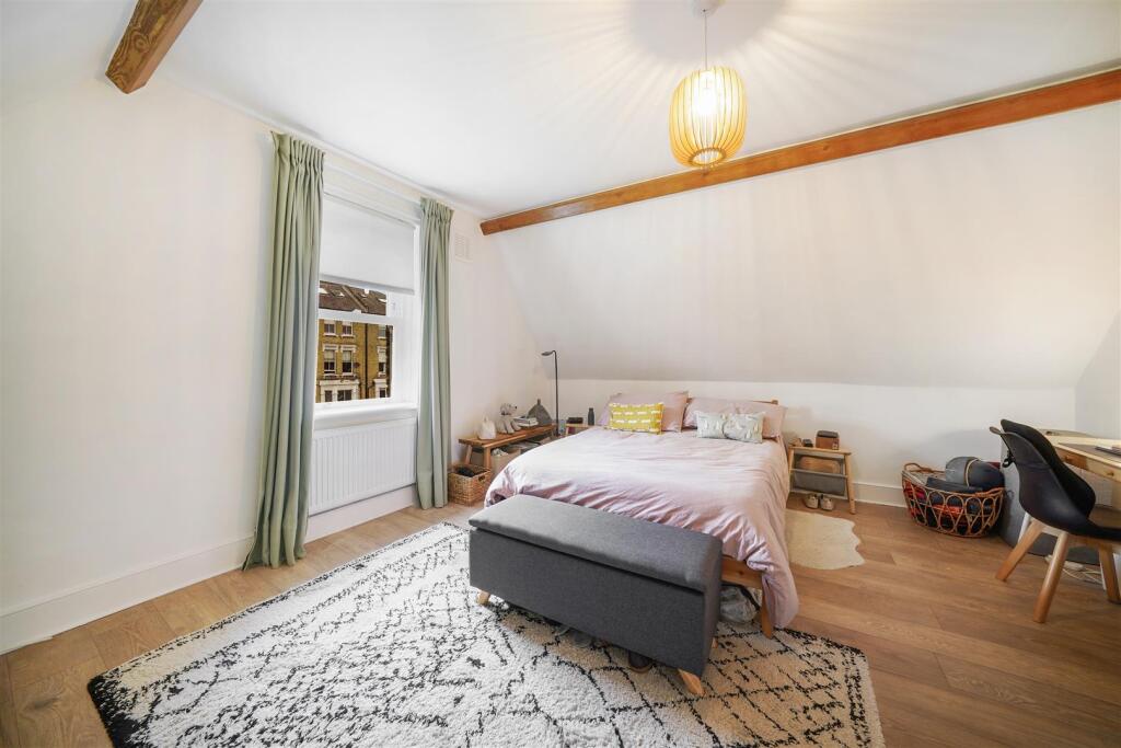 Flat 8, 10 Thicket Road - 3UWLxOI1JvnmI0Po4I81.jpg