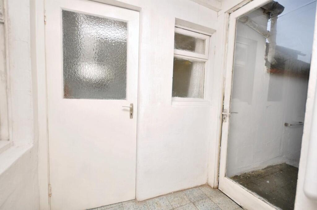 Rear Vestibule