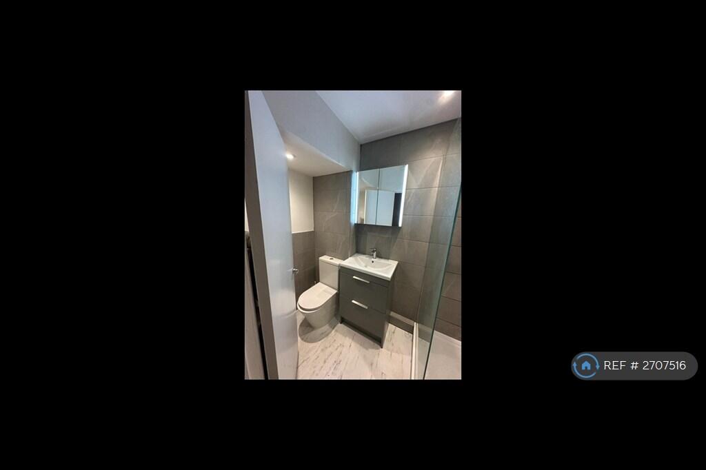 Upstairs Shower
