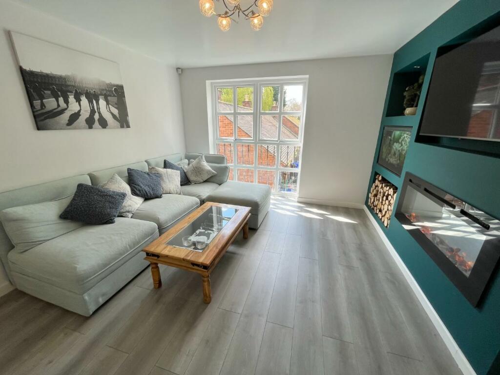 Lounge Aspect 4.jpg