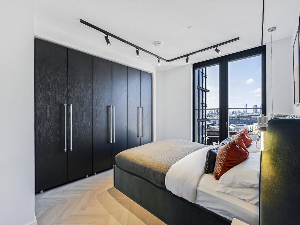 One Crown Place