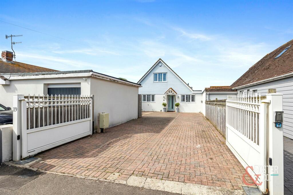 Alexandra Road 19 Lancing-022.jpg