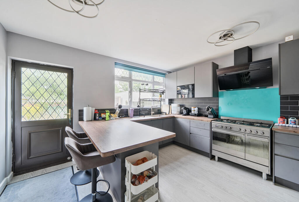 1313846-7-685c05d...