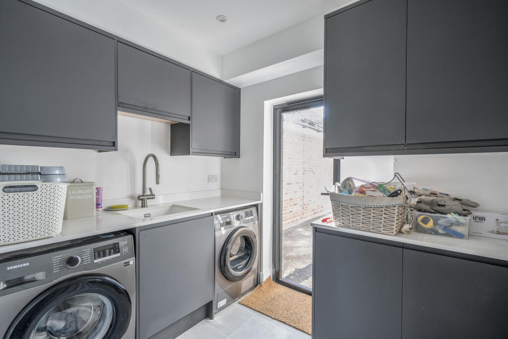 1350083-9-68c009f...