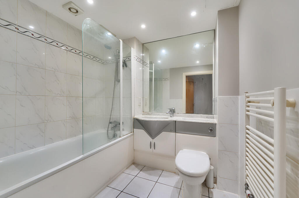 1333152-12-689b1e...