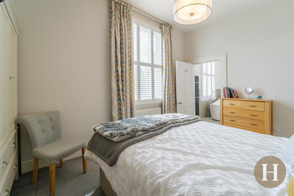 Hadleigh Estate Agents-53.jpg