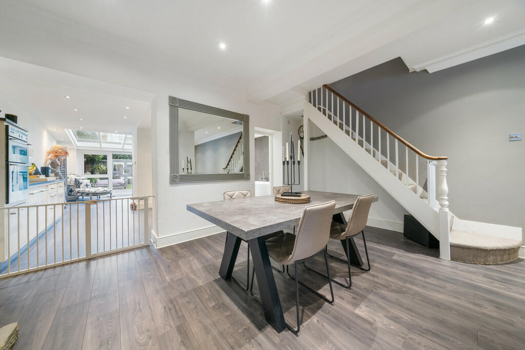 Grove Road-No Wat...