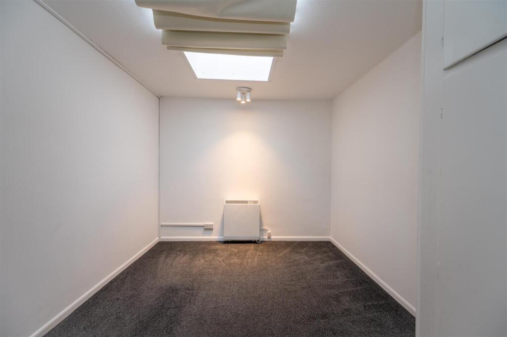 Flat 5 128 Elm Grove 25 10.jpg