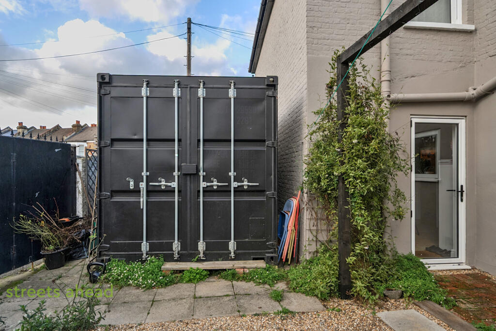 721539a5-9e4a-4ed...