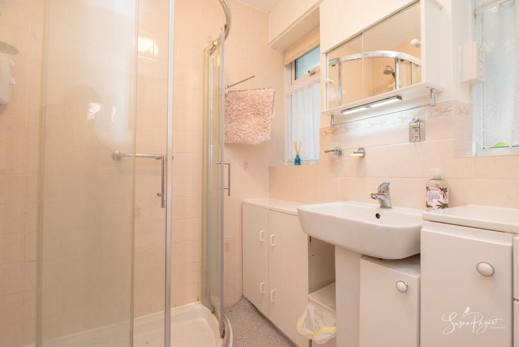 Annex Shower Room