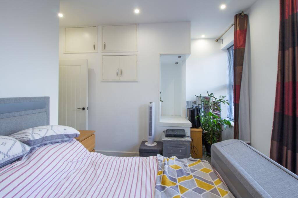 12 Bedroom 1 Nab Lane EweMove Adam Hendry