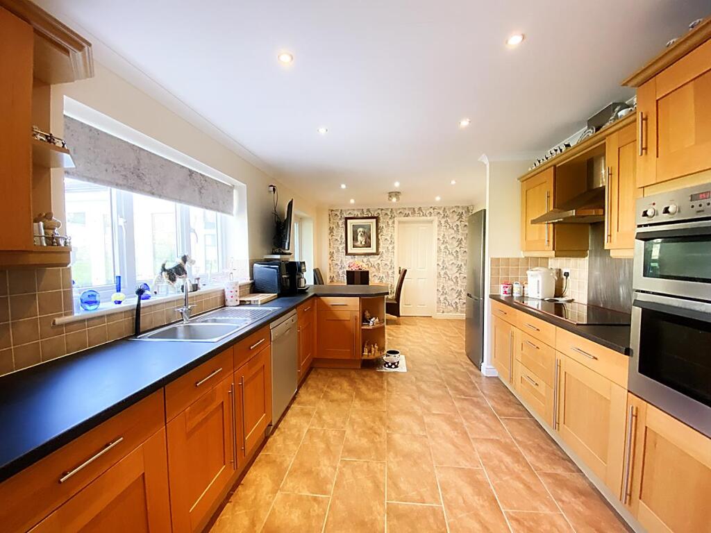 Kitchen- Breakfasting Room