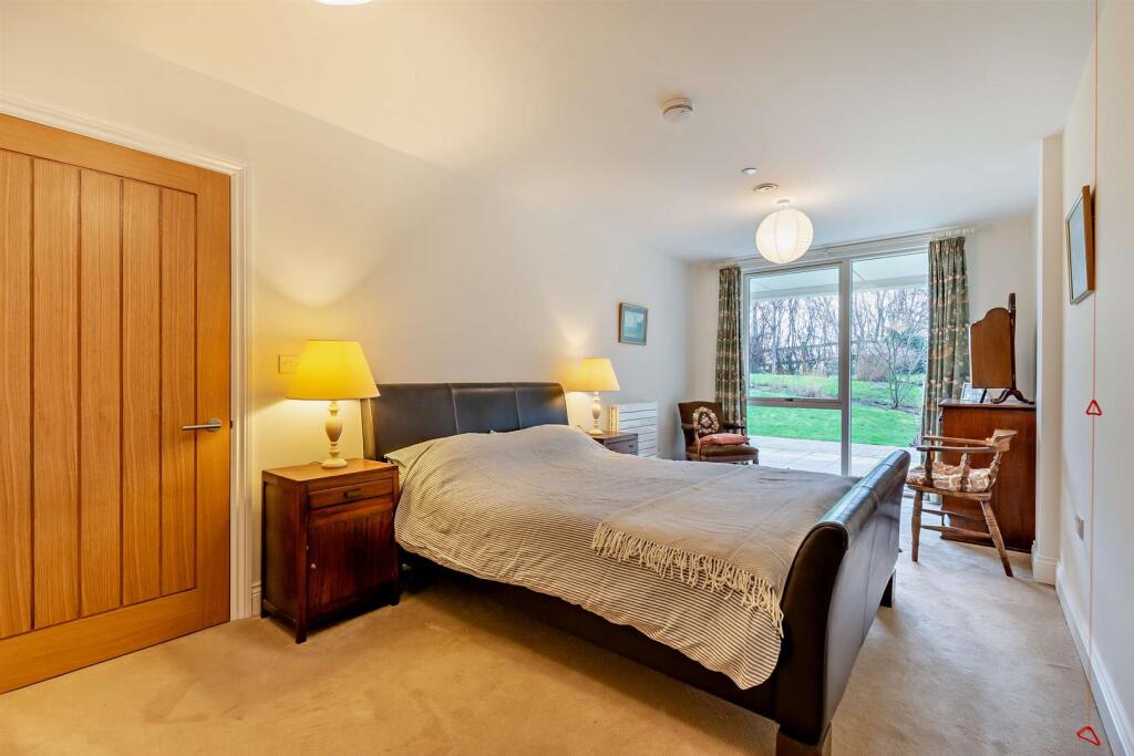 8634115-interior01-800.jpg
