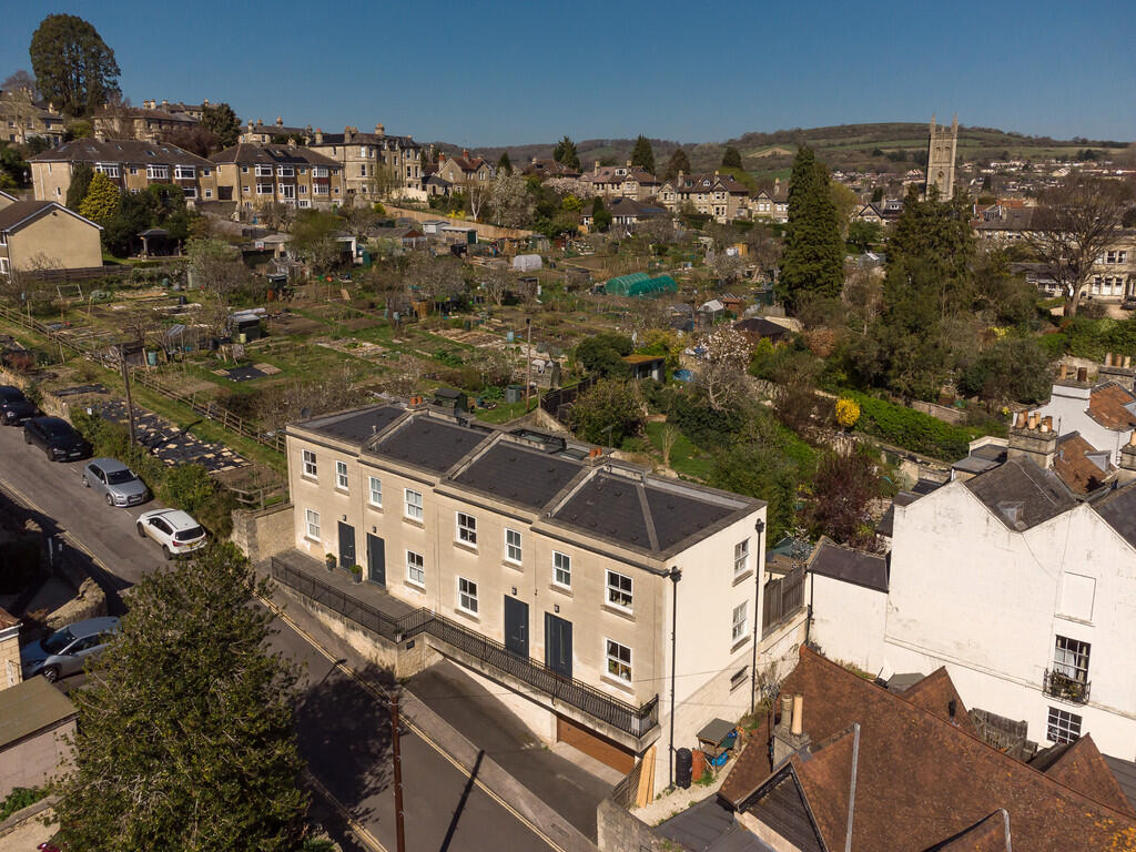 79 Upper East Hay...