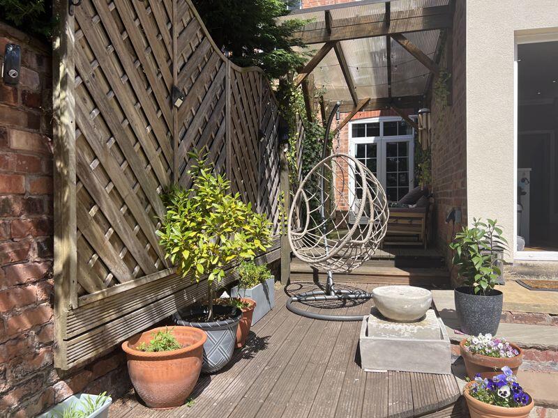 Rear Garden Egg Chair