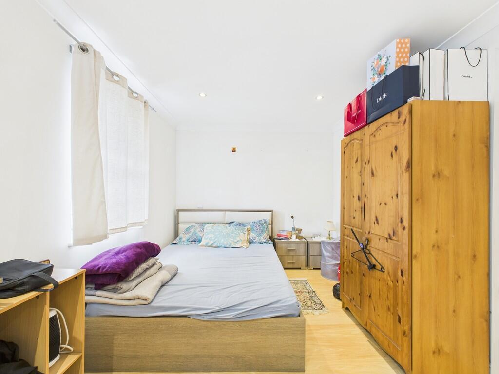 CAM01835G0-PR0267...