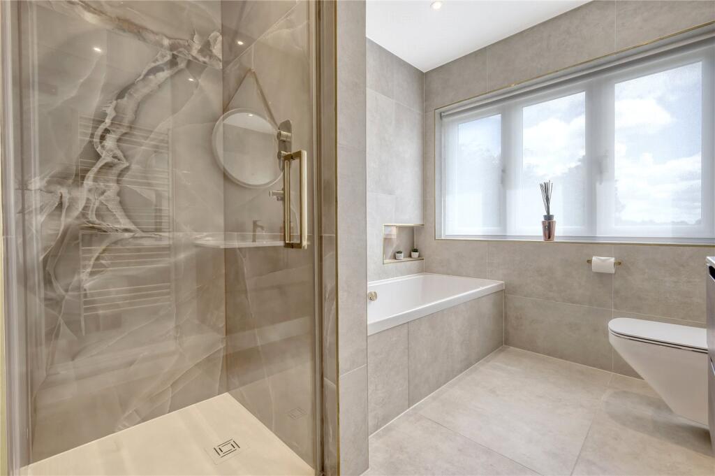 Main Bathroom